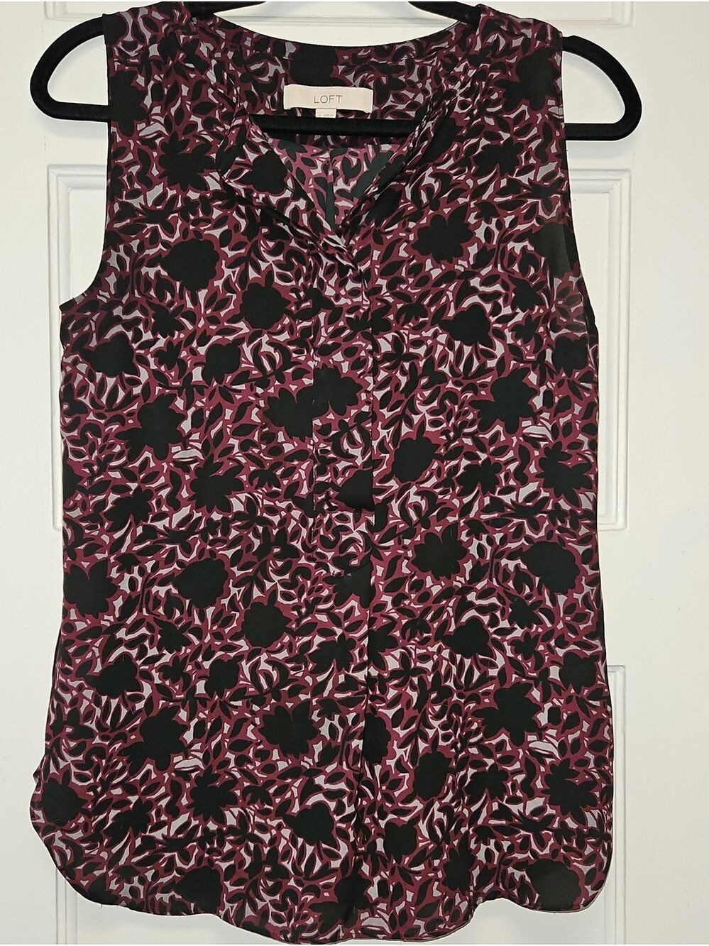 LOFT Women's Sleeveless Floral Print Blouse in Purple and Black